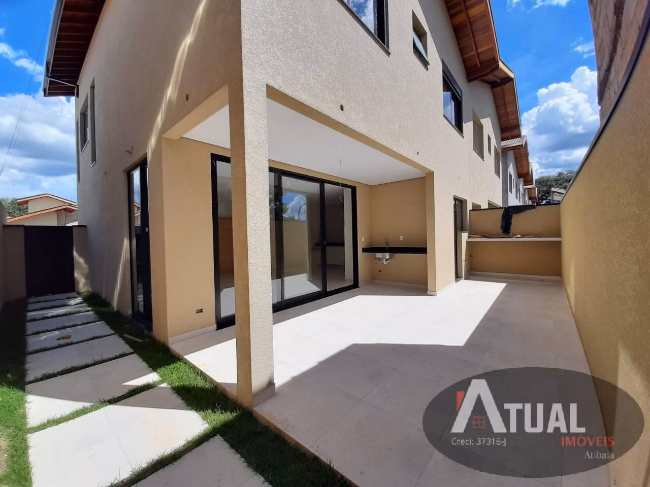 Casa de 250 m² em Atibaia, SP