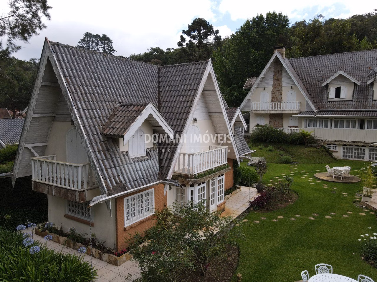 Casa de 1.015 m² em Campos do Jordão, SP