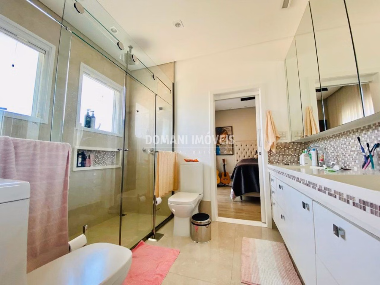 Casa de 720 m² em São José dos Campos, SP