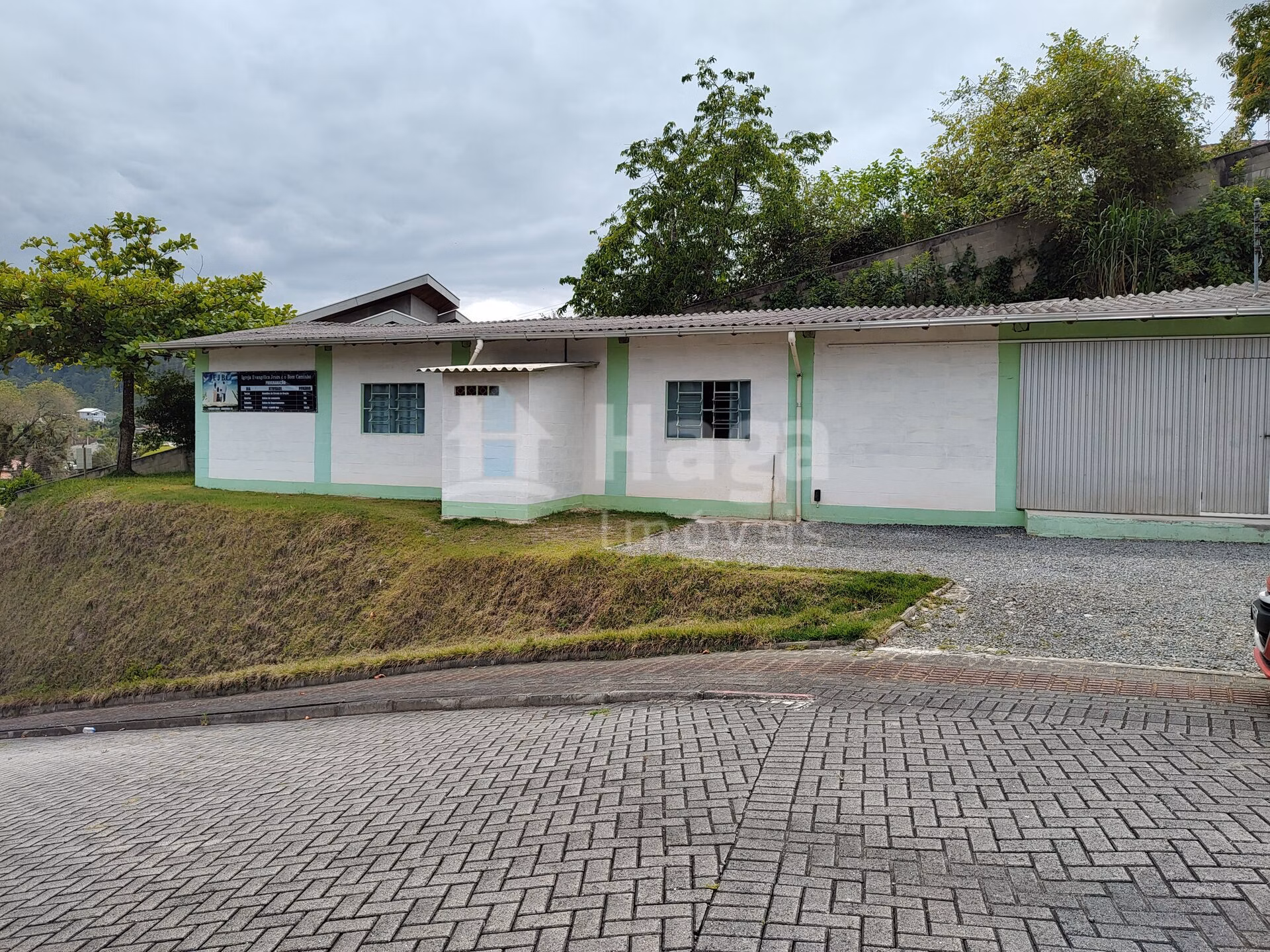 Comercial de 788 m² em Guabiruba, SC