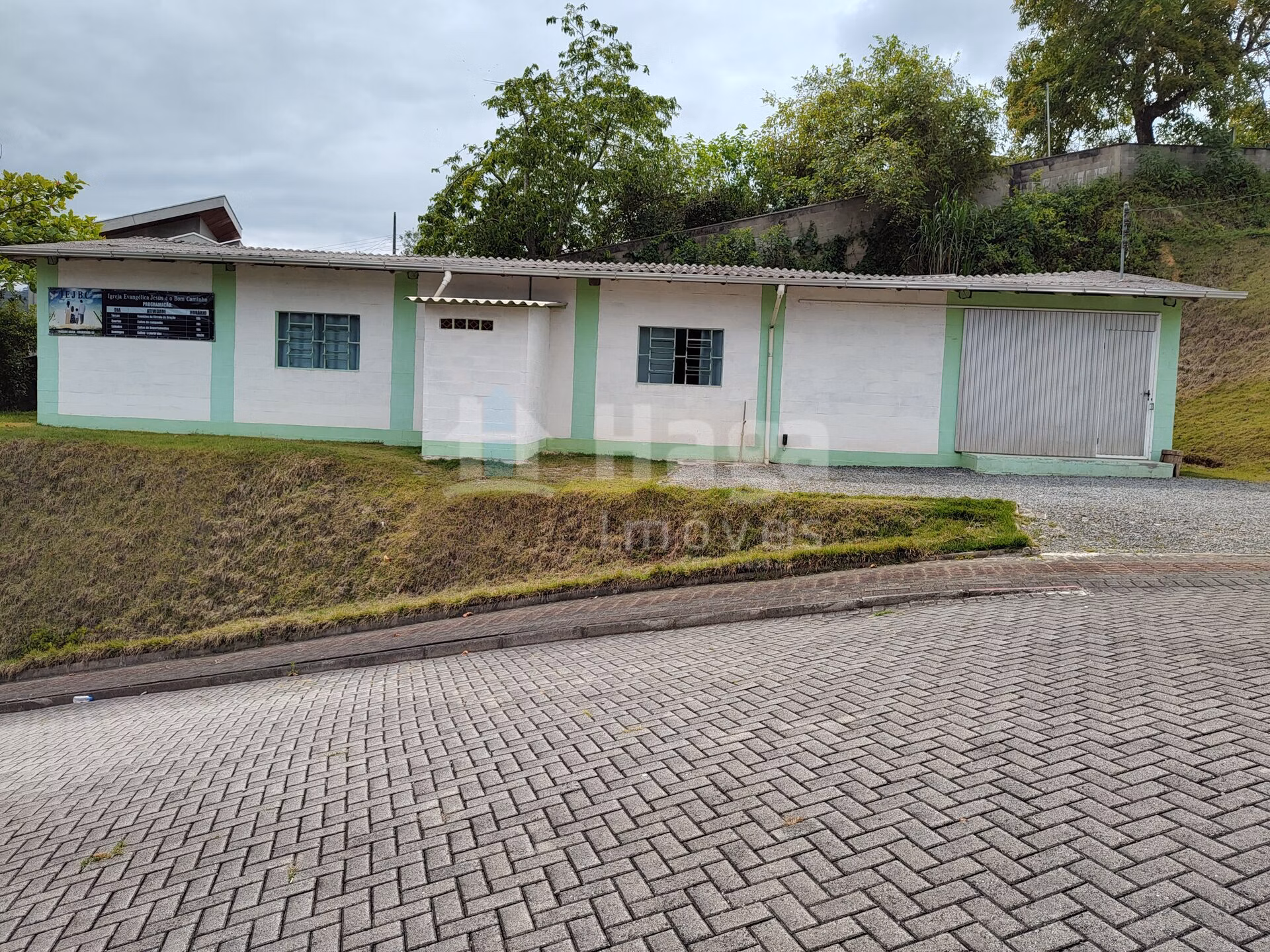 Comercial de 788 m² em Guabiruba, SC