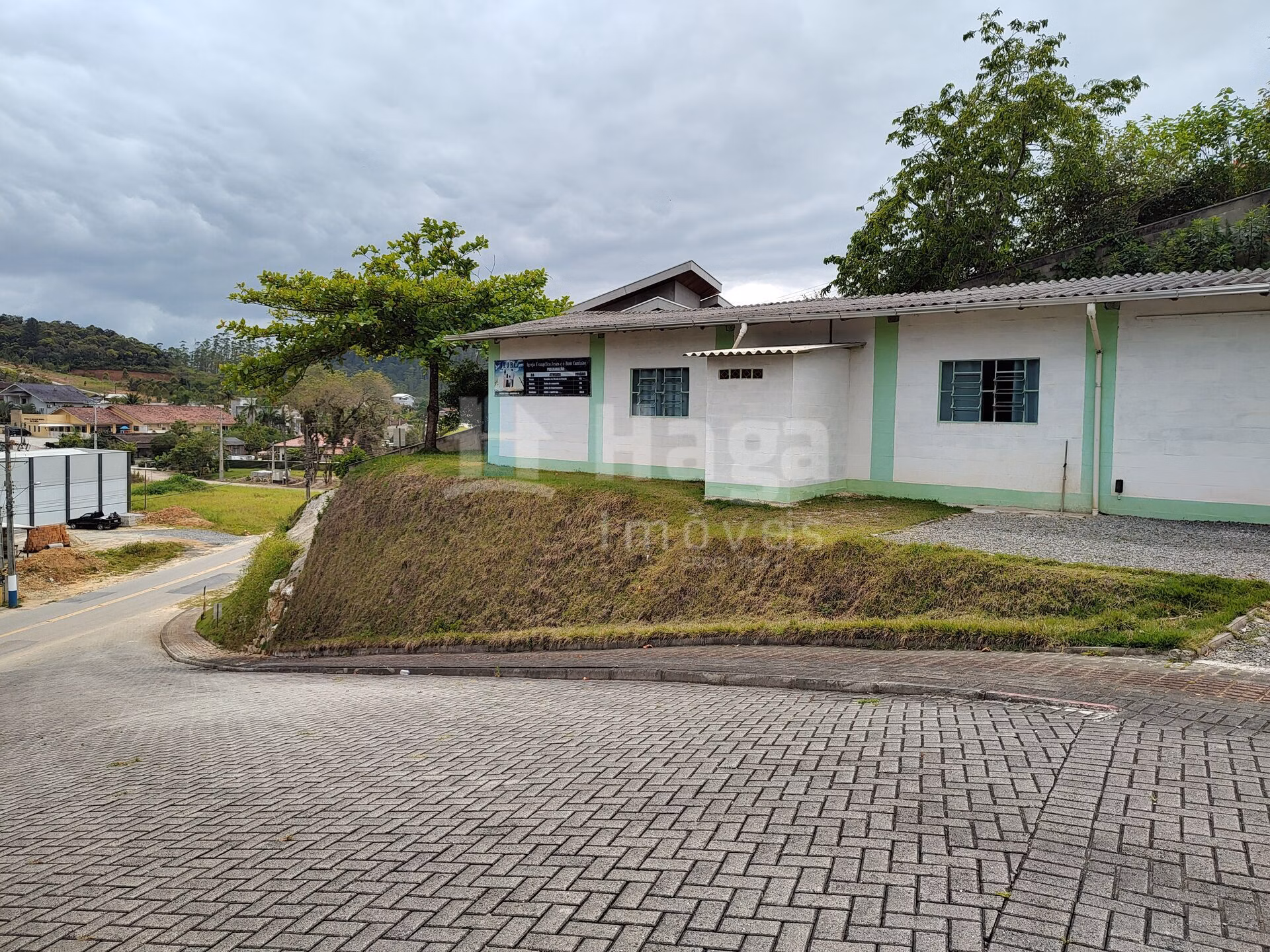 Comercial de 788 m² em Guabiruba, SC