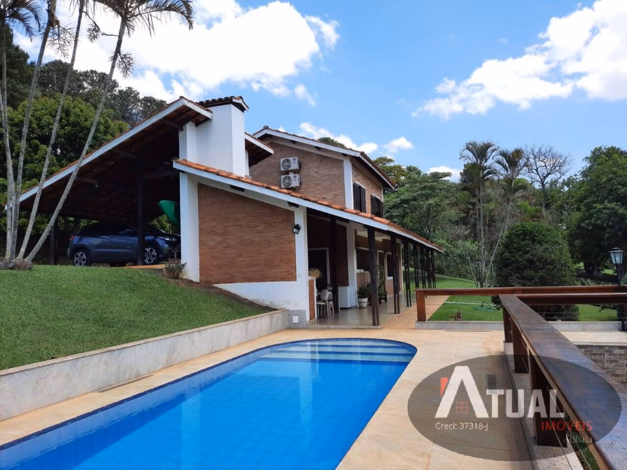 Casa de 1.382 m² em Piracaia, SP