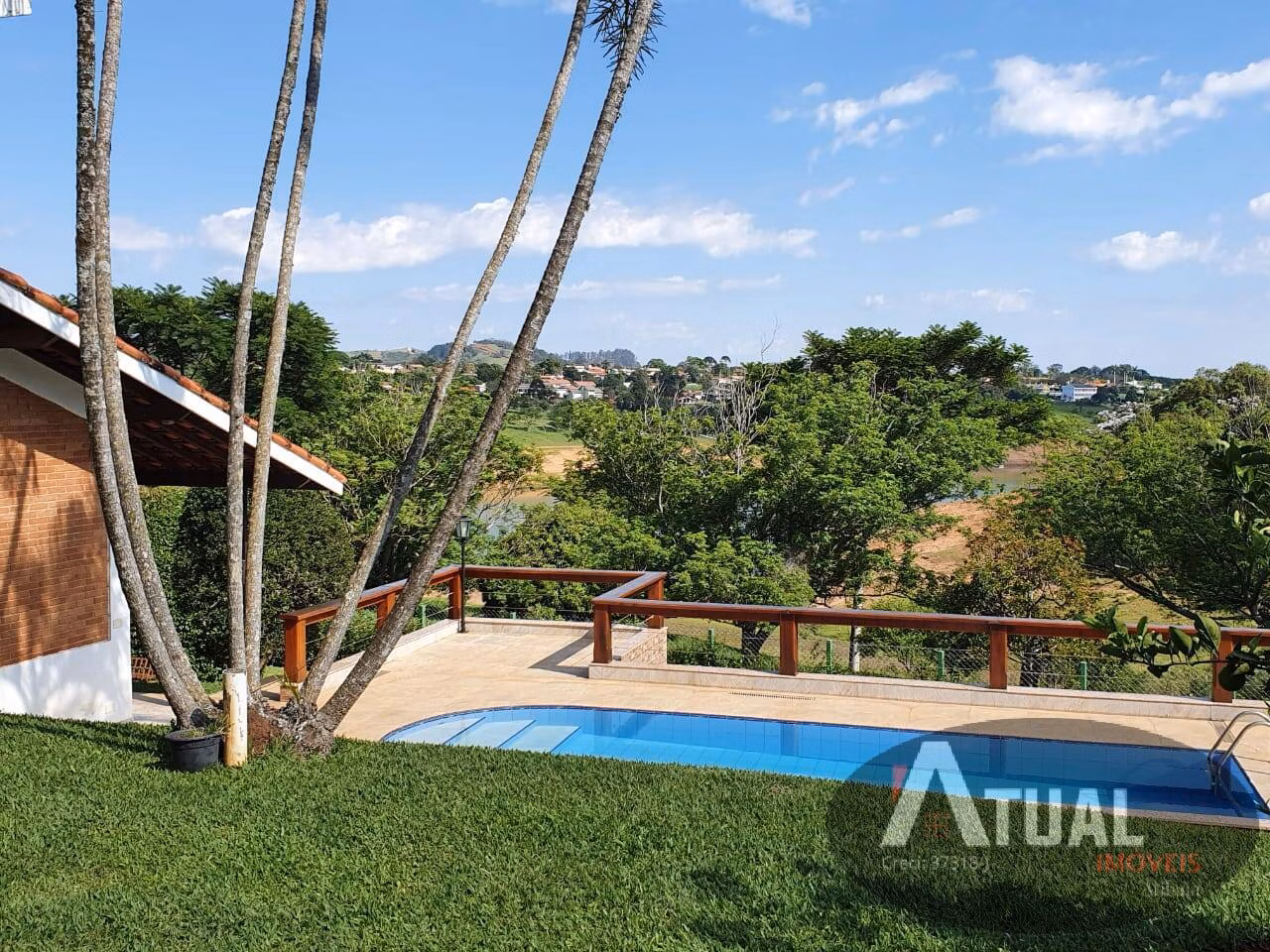 Casa de 1.382 m² em Piracaia, SP