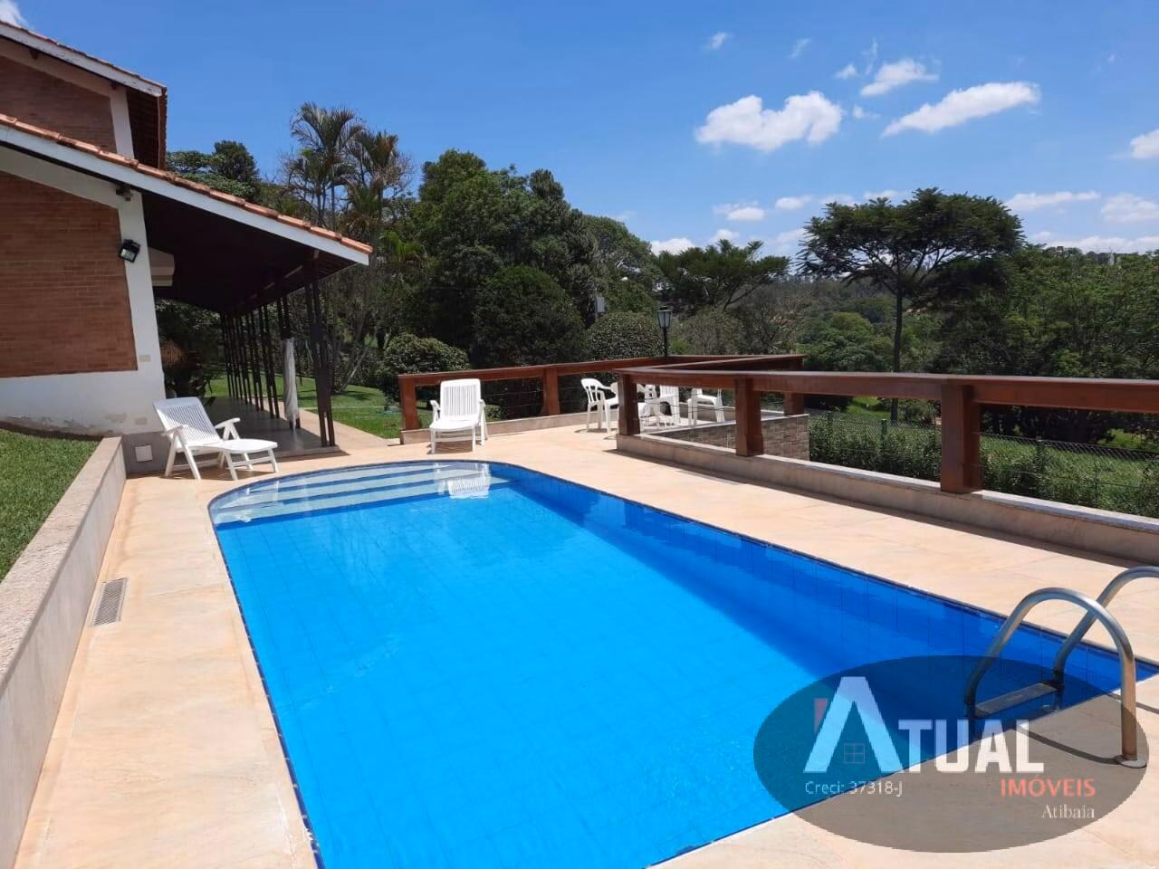 Casa de 1.382 m² em Piracaia, SP