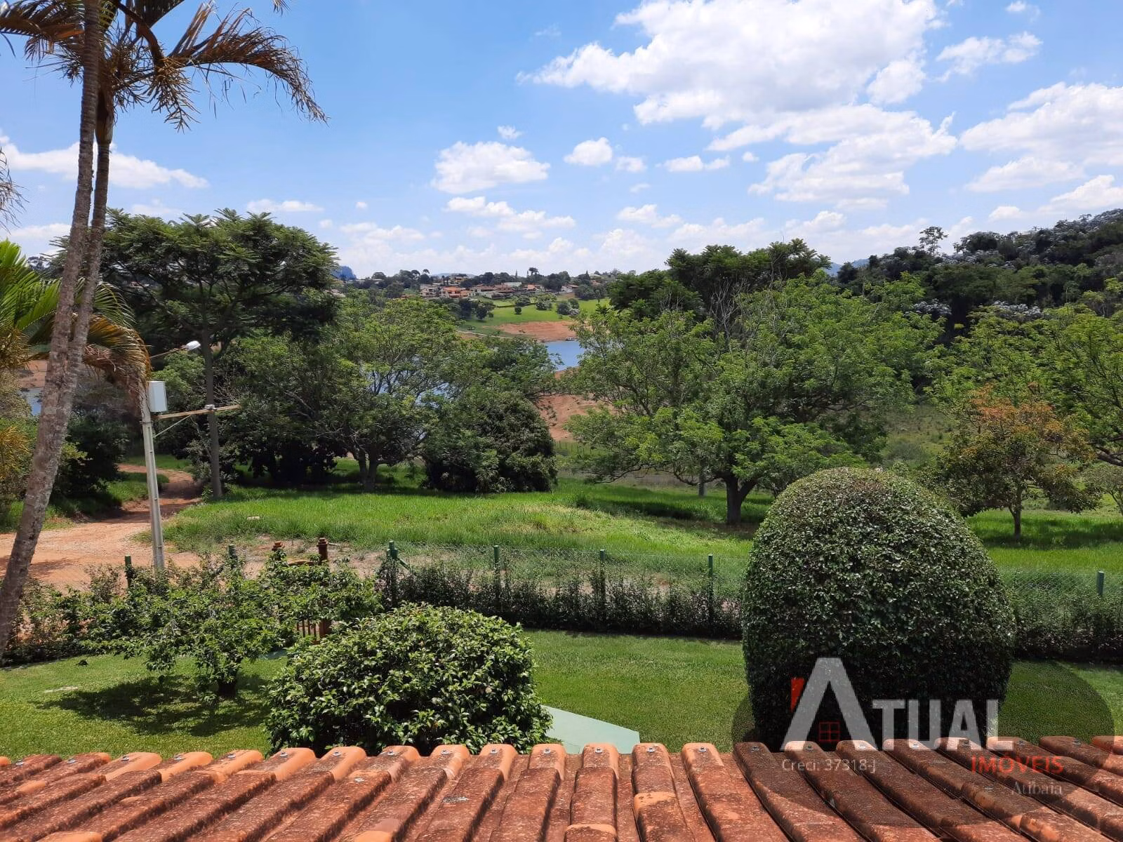 Casa de 1.382 m² em Piracaia, SP