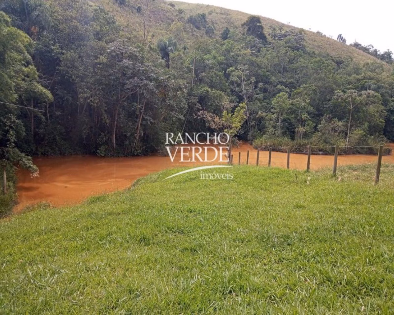 Sítio de 24 ha em São José dos Campos, SP