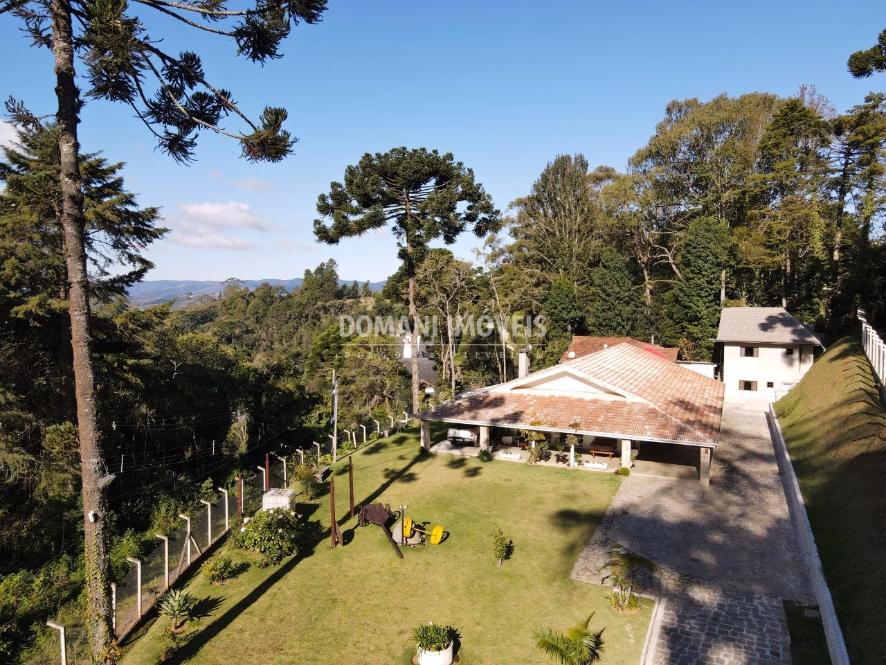 House of 2,550 m² in Campos do Jordão, SP, Brazil