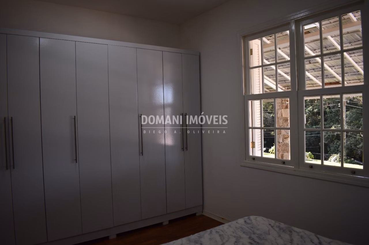 Casa de 2.550 m² em Campos do Jordão, SP