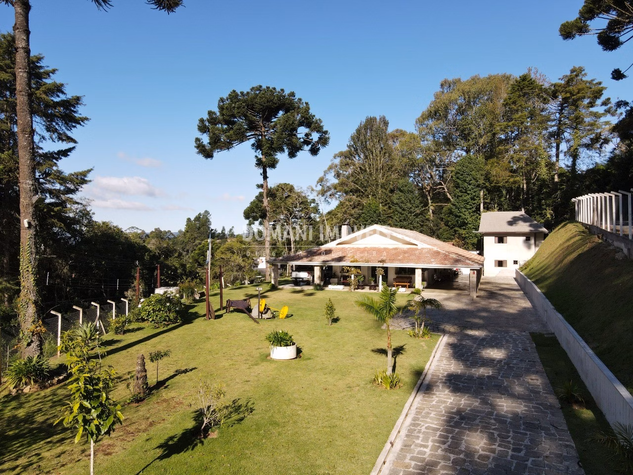 House of 2,550 m² in Campos do Jordão, SP, Brazil
