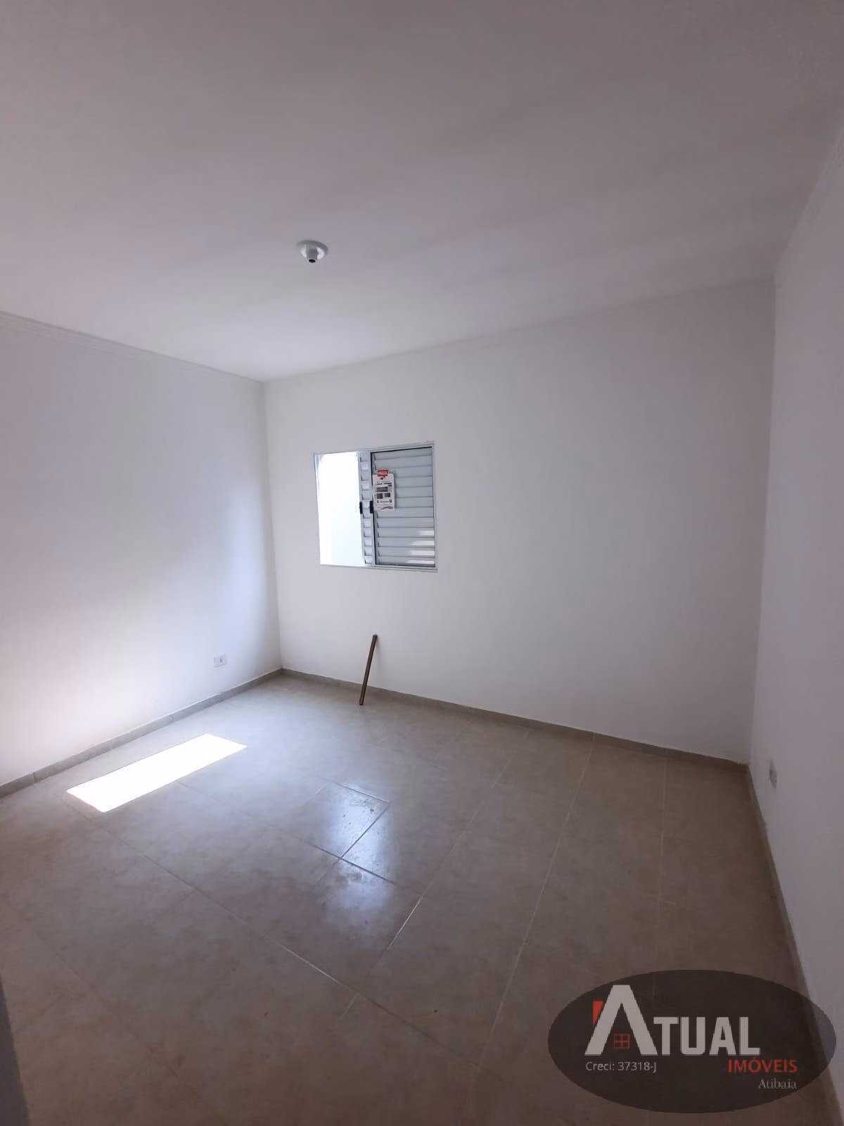 Casa de 192 m² em Mairiporã, SP