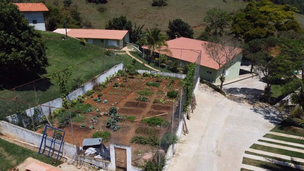 Small farm of 14 acres in São José dos Campos, SP, Brazil