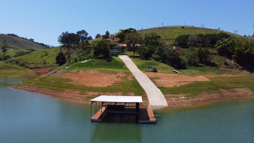 Small farm of 14 acres in São José dos Campos, SP, Brazil