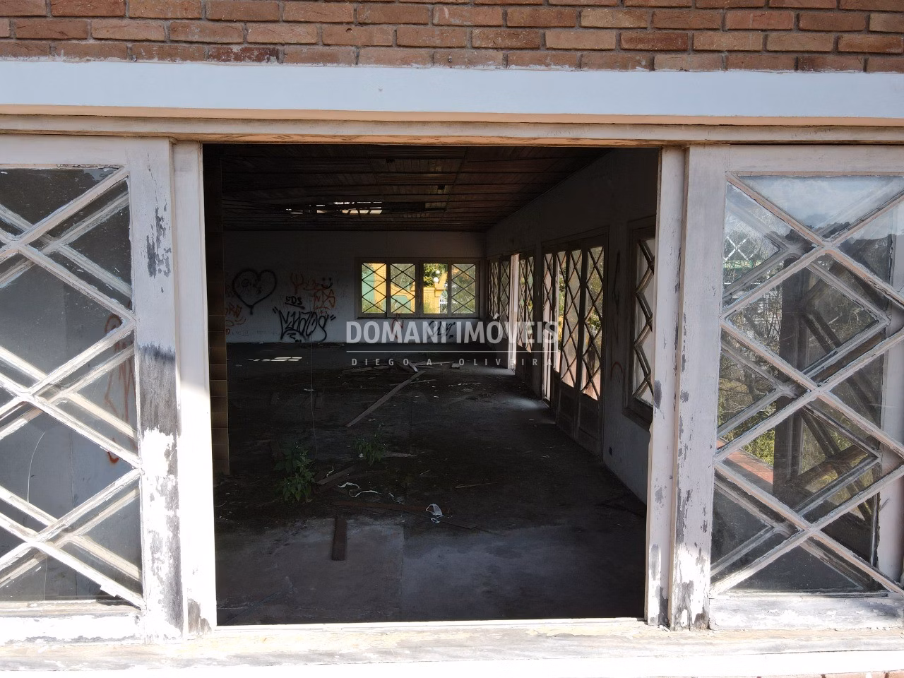 Comercial de 4.560 m² em Campos do Jordão, SP