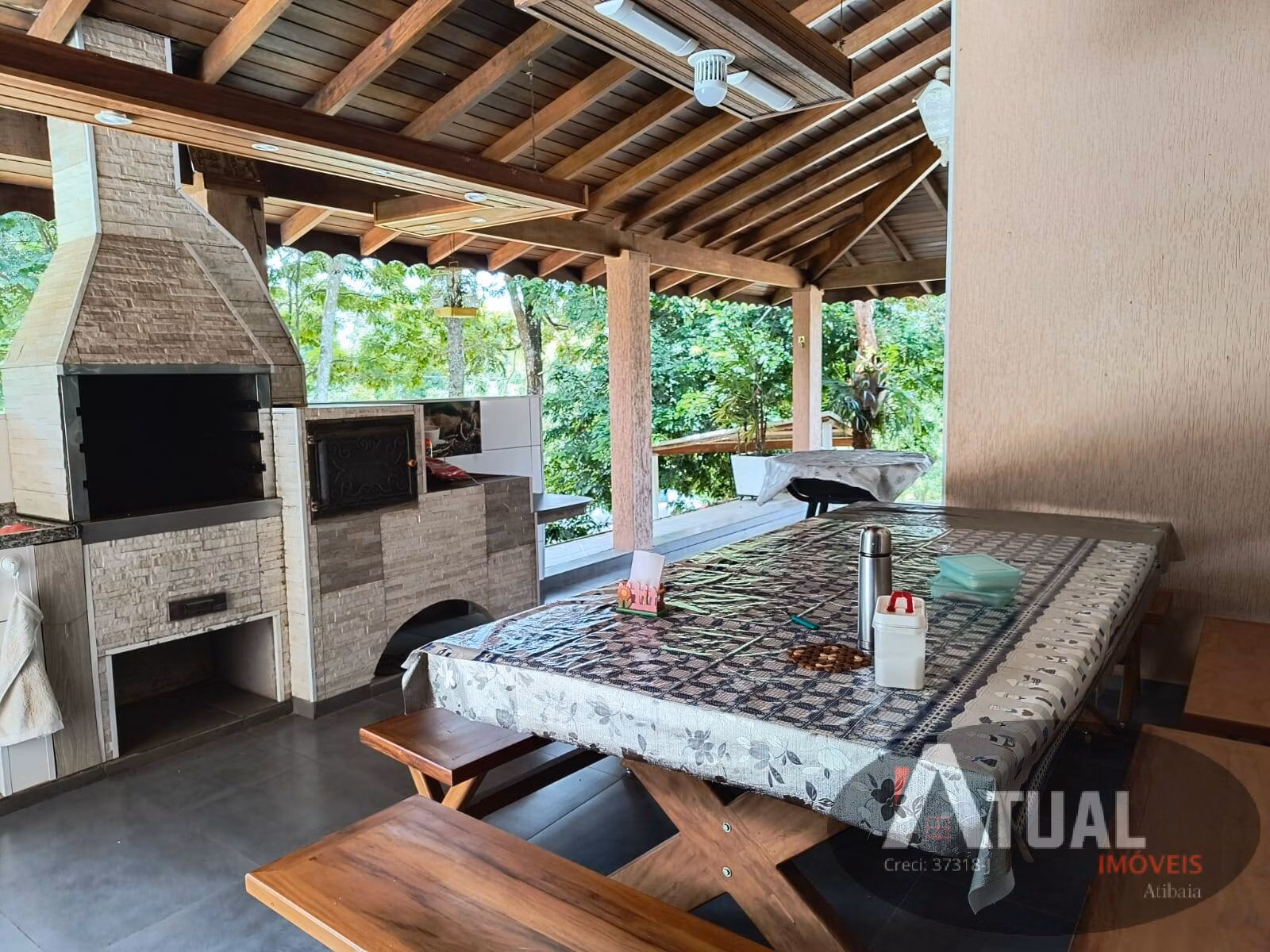 Casa de 500 m² em Mairiporã, SP