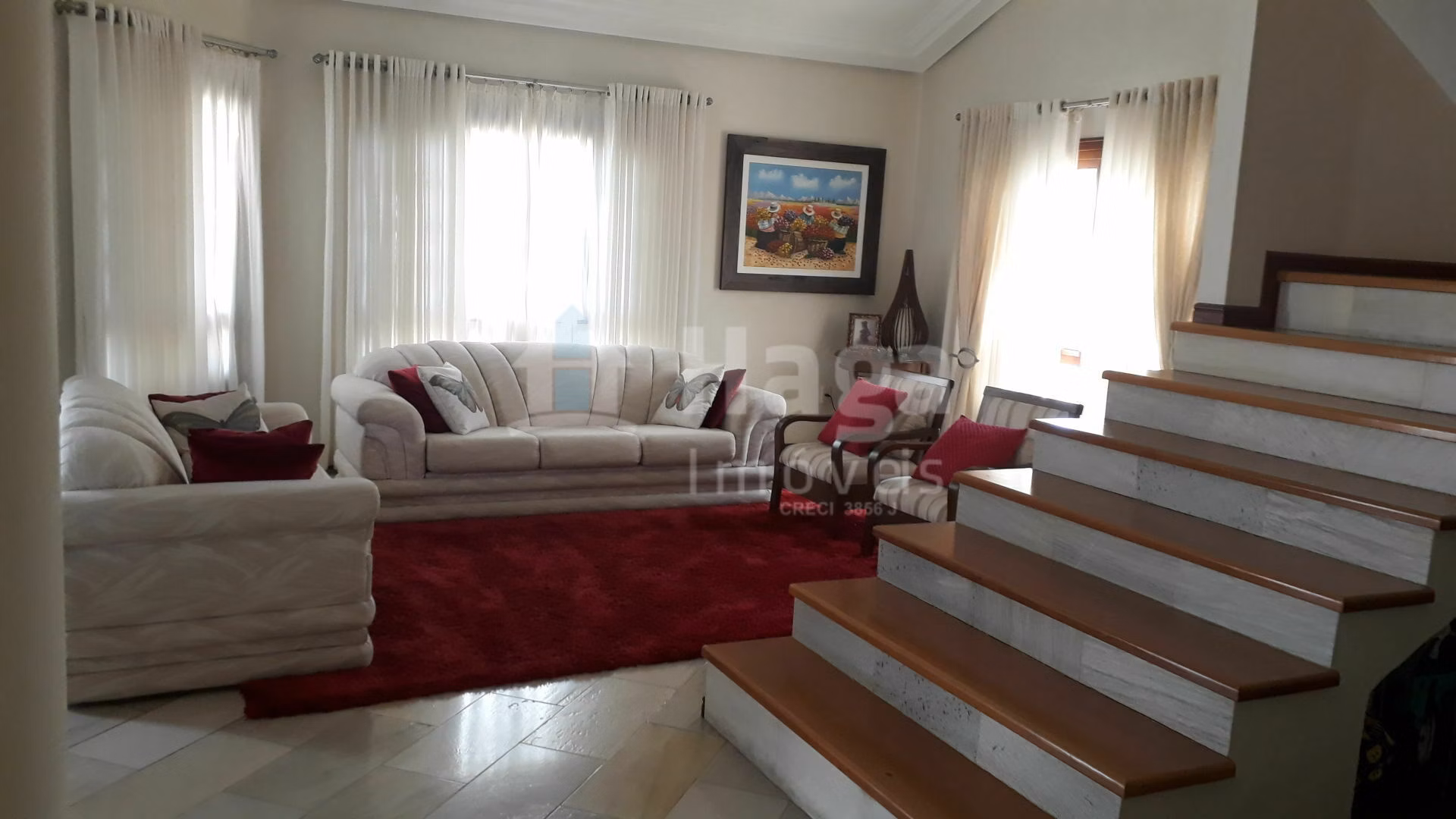 Casa de 600 m² em Brusque, SC