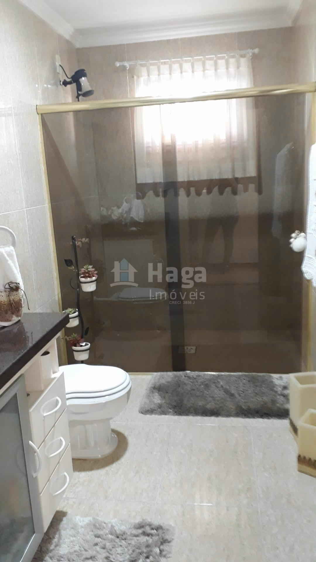 Casa de 600 m² em Brusque, SC