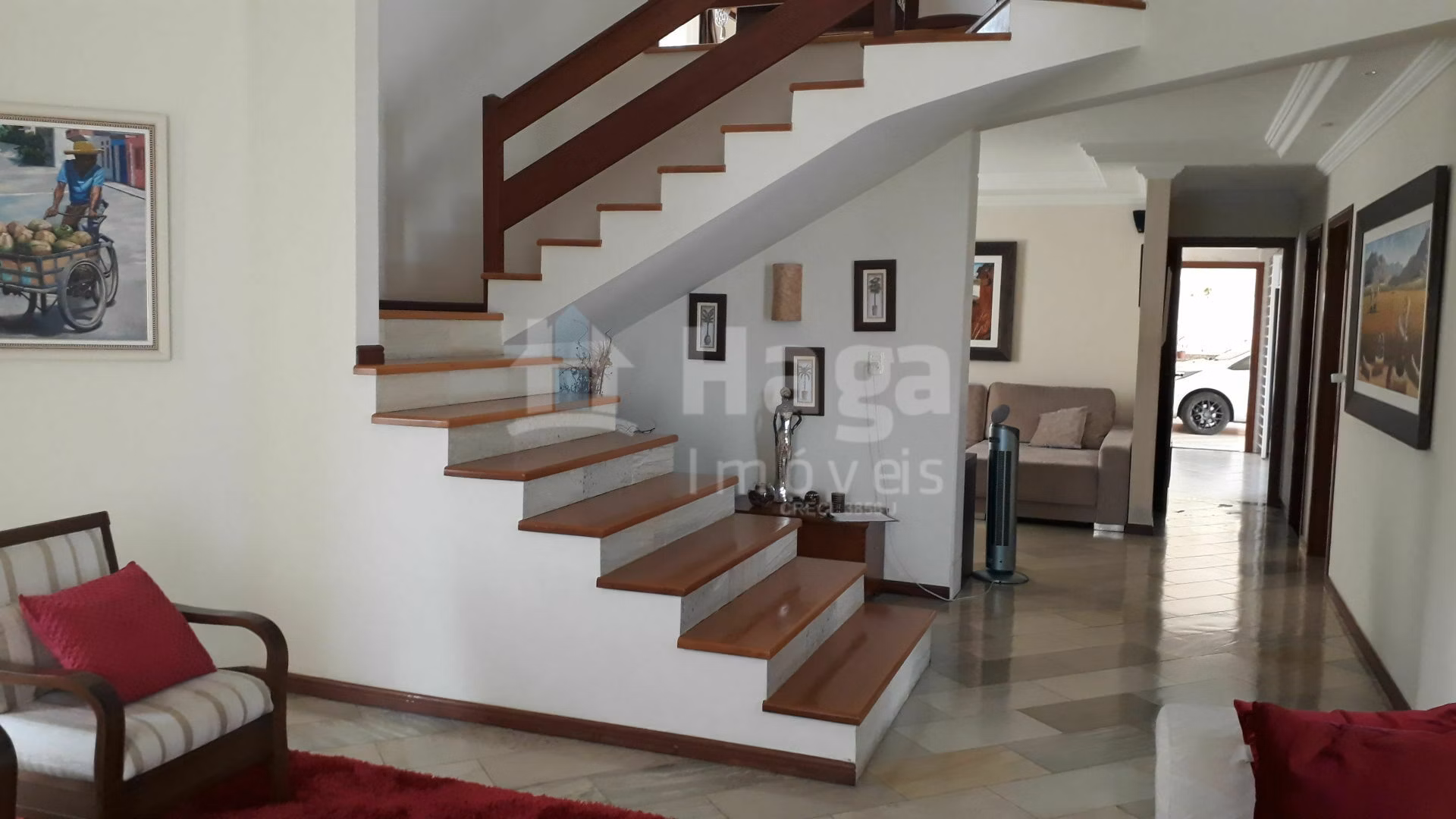 Casa de 600 m² em Brusque, SC