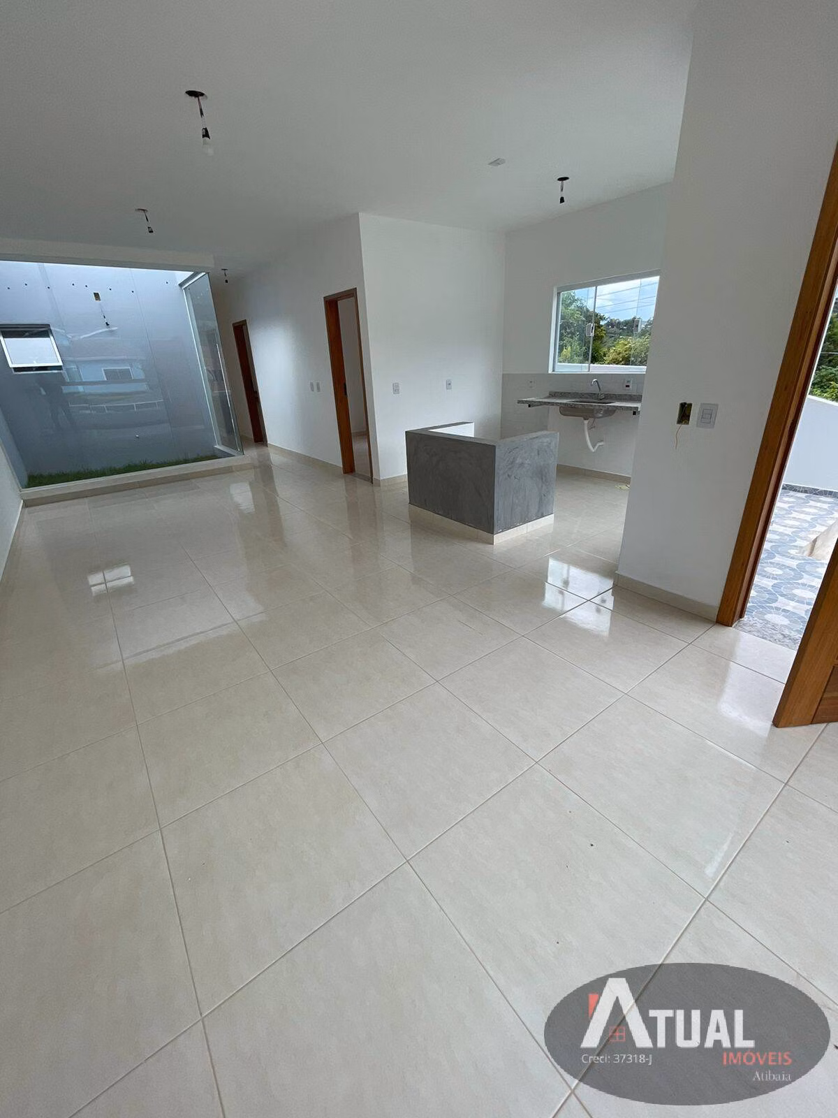 Casa de 431 m² em Mairiporã, SP