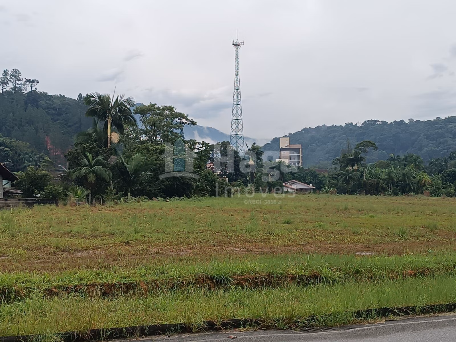 Terreno de 6.600 m² em Guabiruba, SC