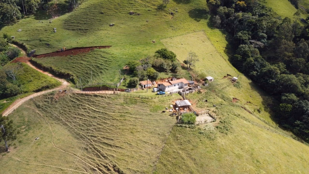 Sítio de 8 ha em Sapucaí-Mirim, MG