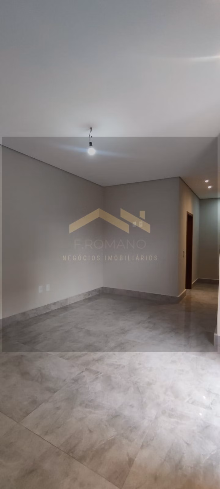 Casa de 250 m² em Hortolândia, SP