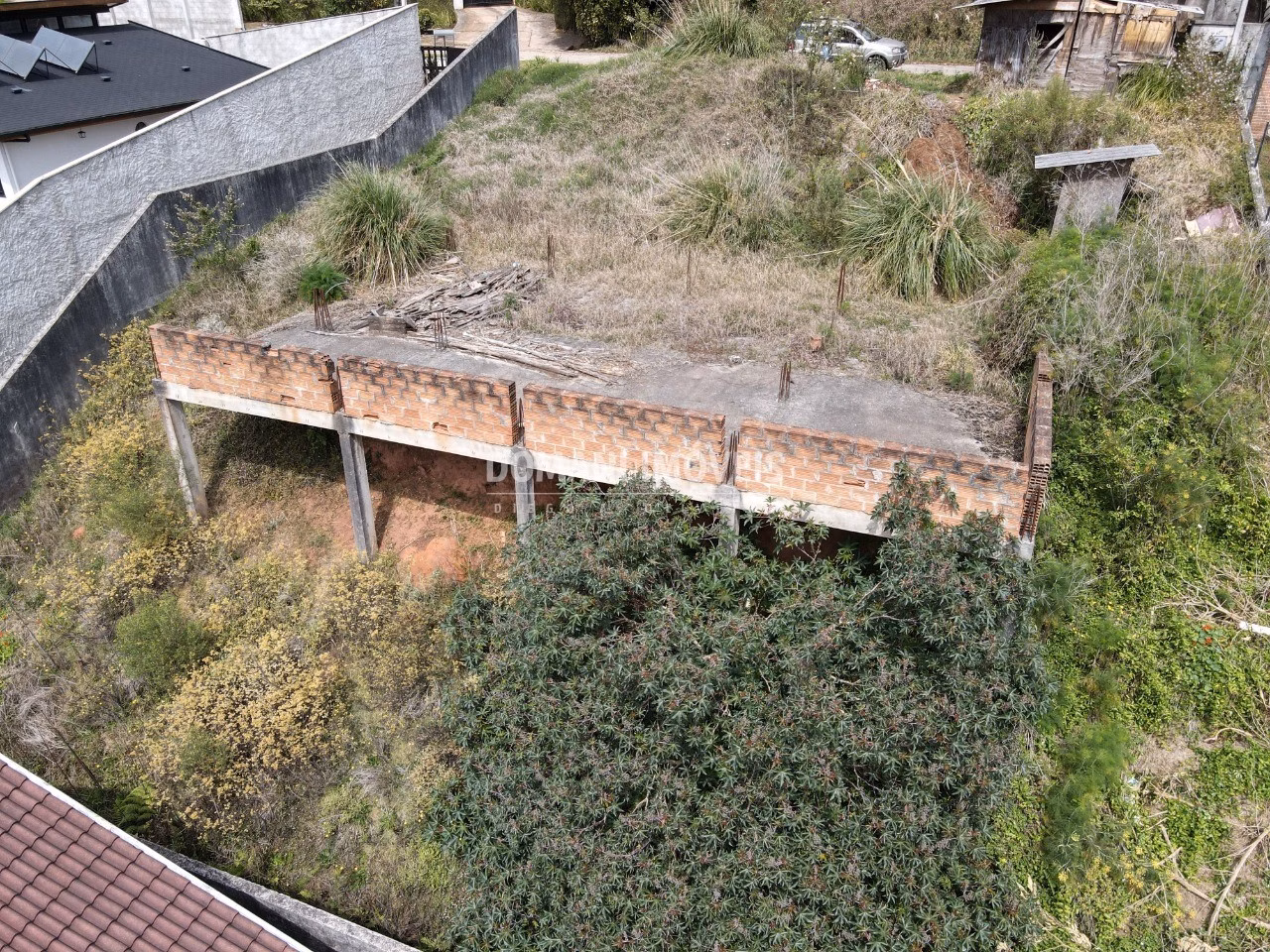 Terreno de 555 m² em Campos do Jordão, SP