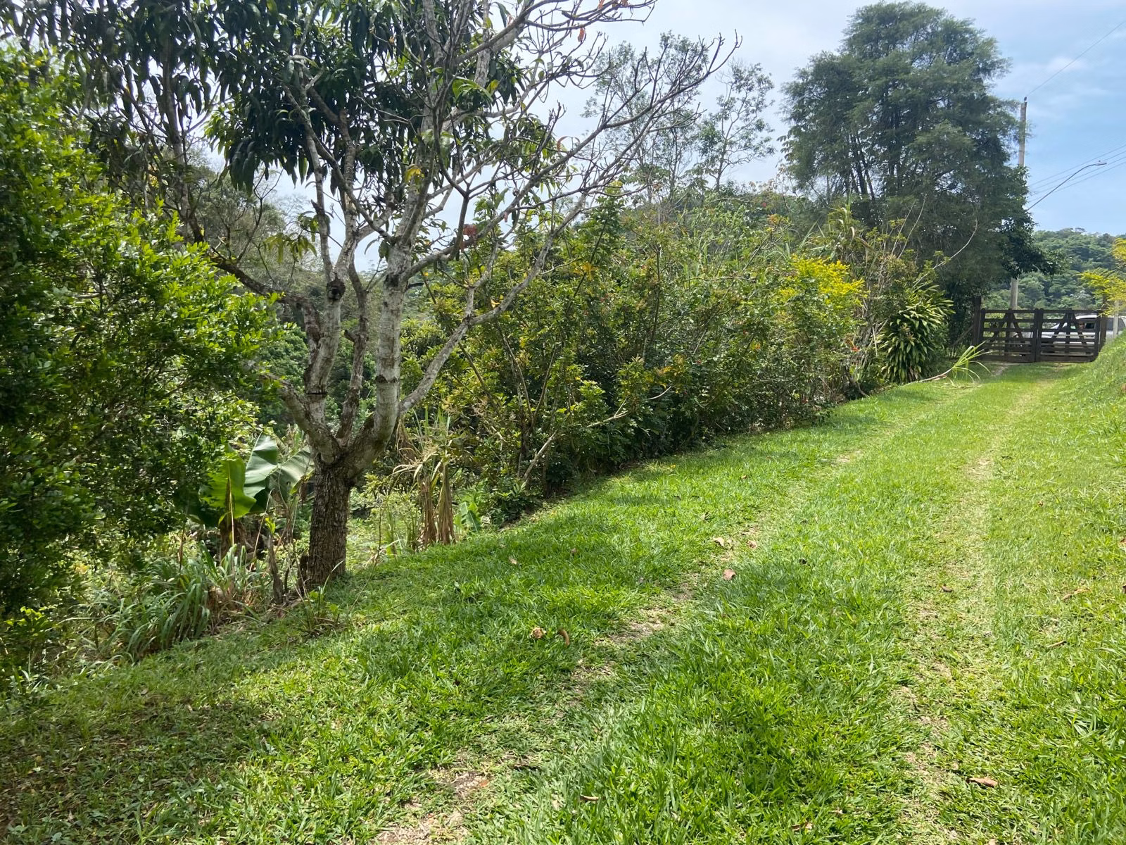 Chácara de 3.600 m² em São José dos Campos, SP