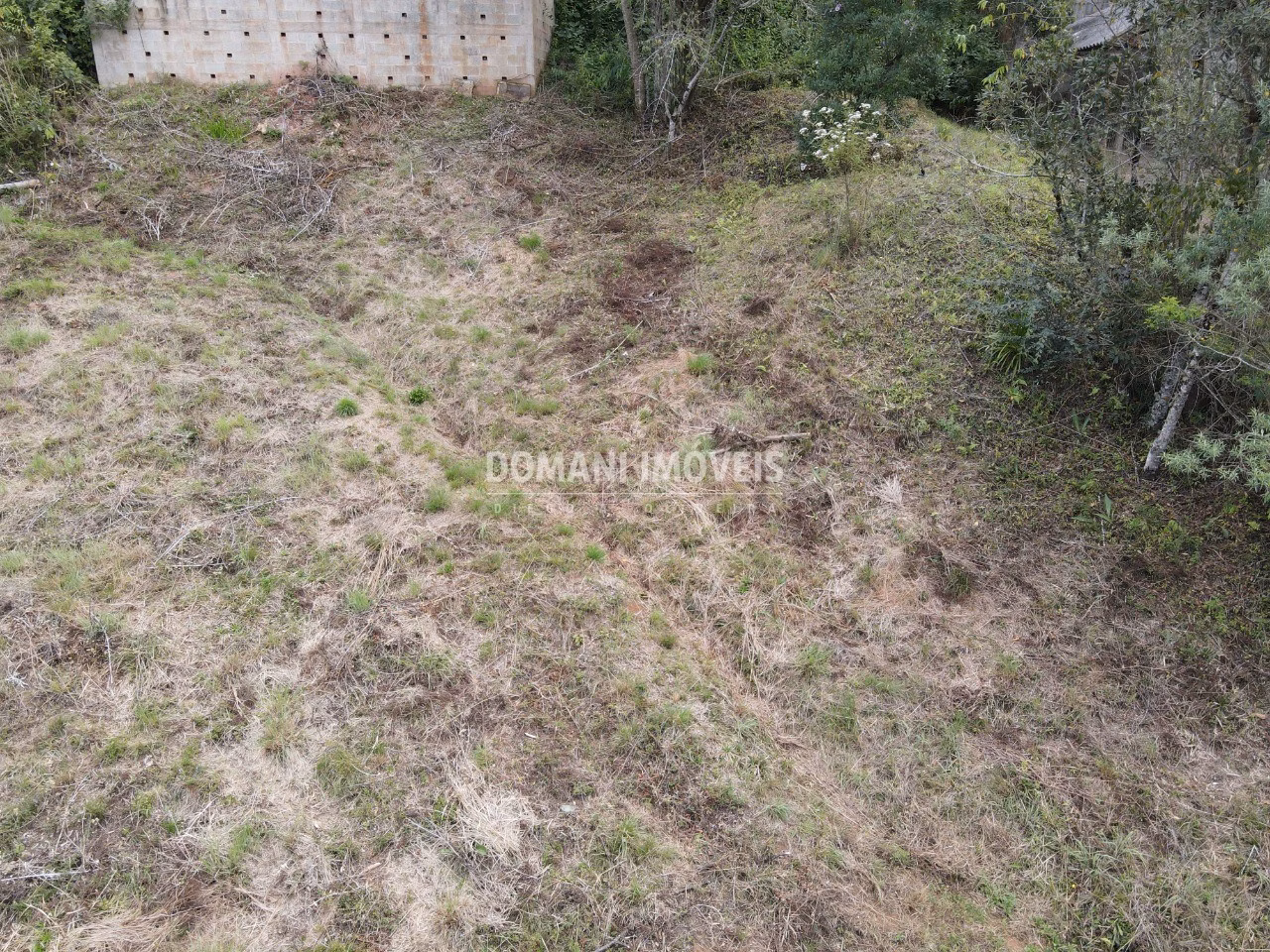Terreno de 330 m² em Campos do Jordão, SP