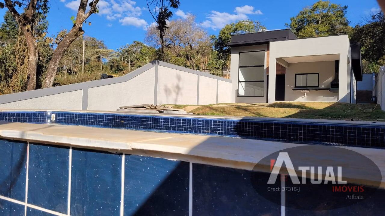 Casa de 400 m² em Mairiporã, SP