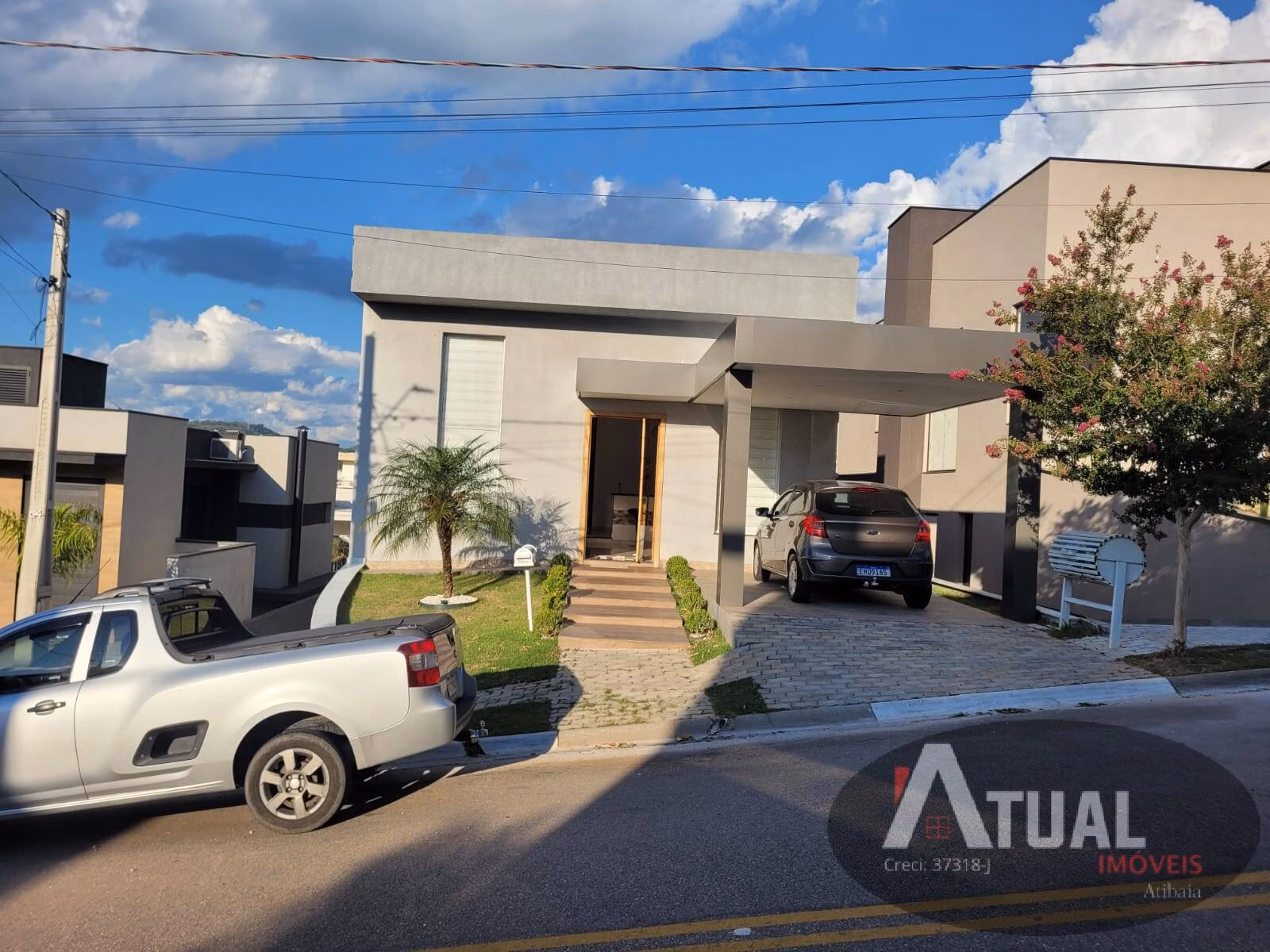 Casa de 300 m² em Atibaia, SP