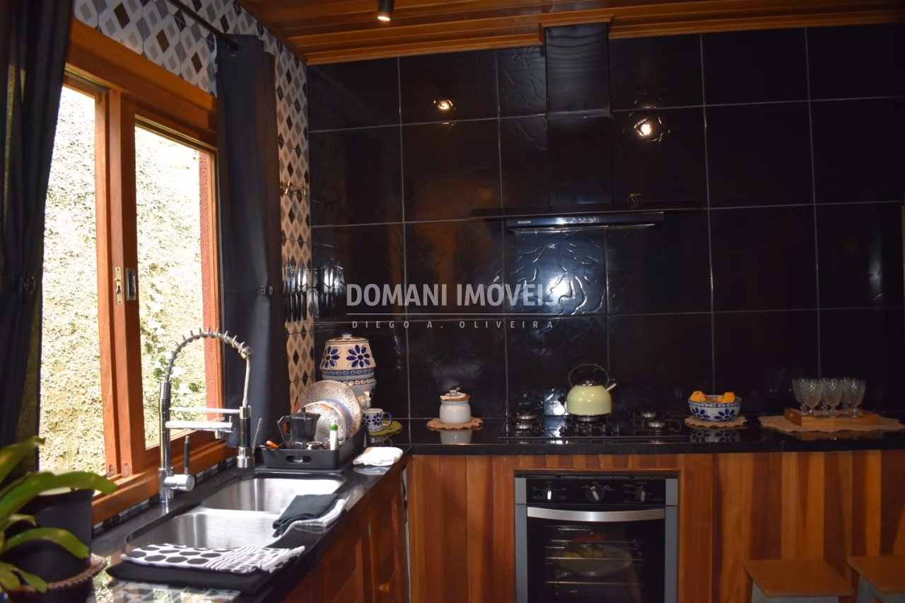 Casa de 1.280 m² em Campos do Jordão, SP