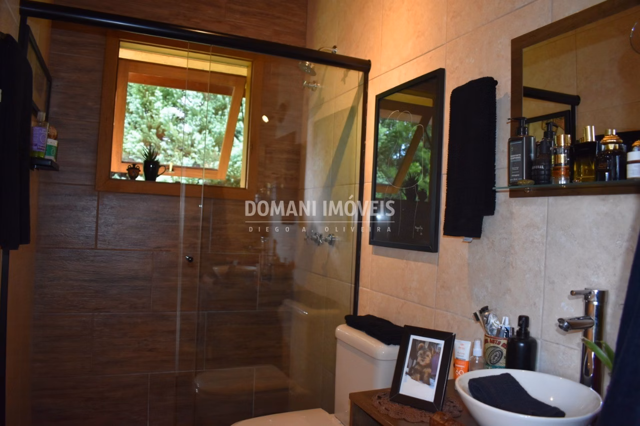Casa de 1.280 m² em Campos do Jordão, SP