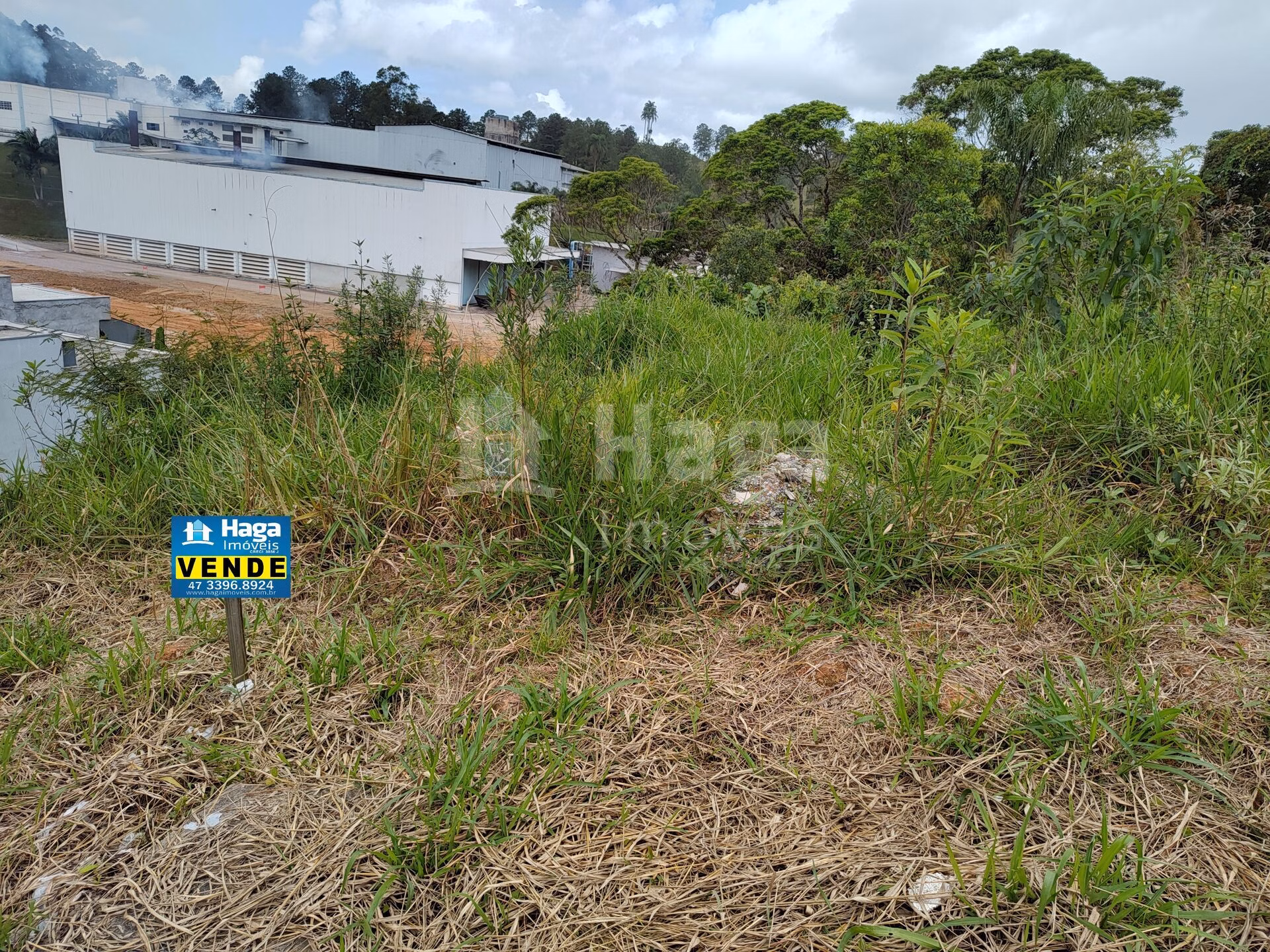 Terreno de 375 m² em Brusque, SC