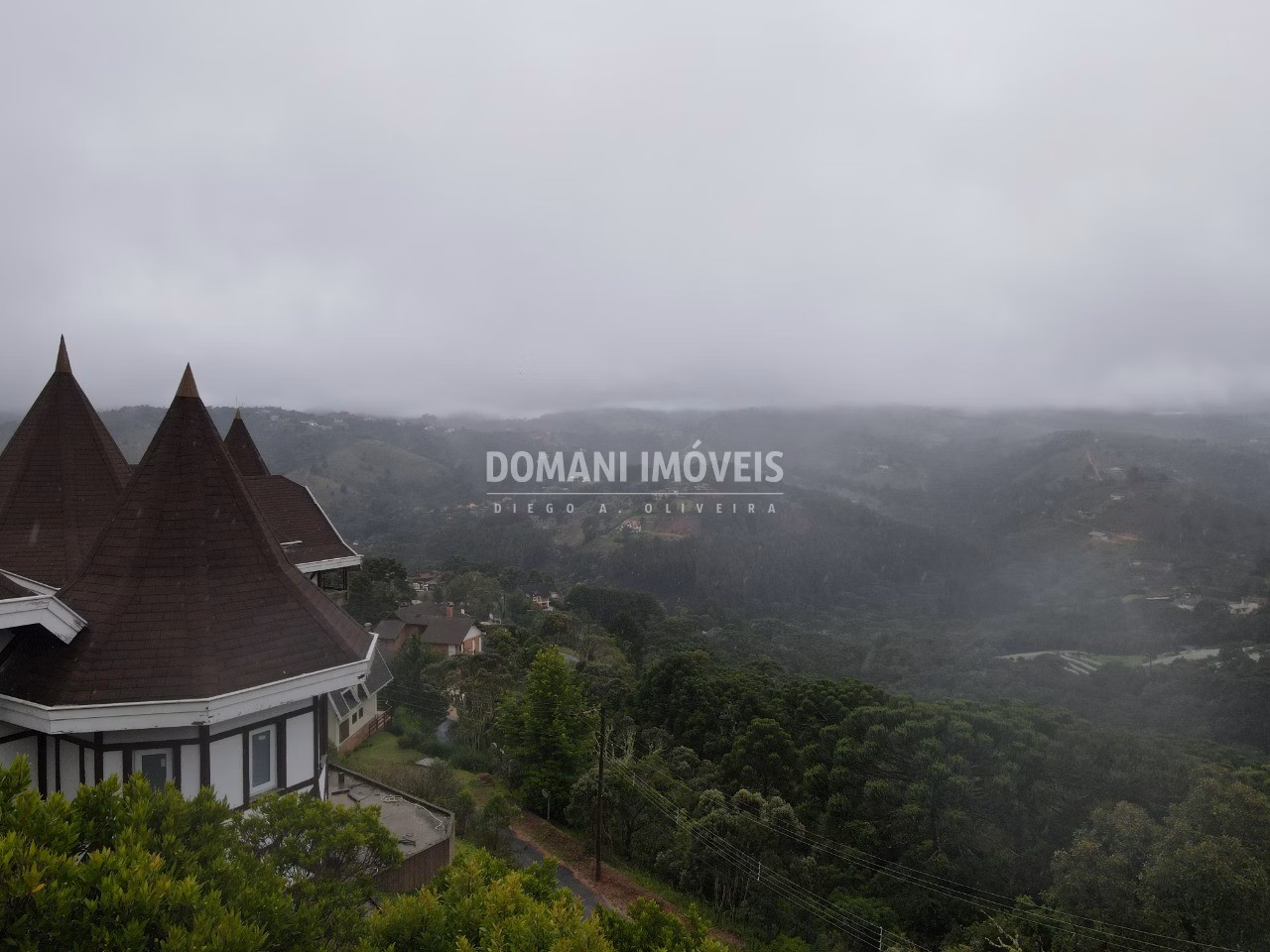 House of 1,200 m² in Campos do Jordão, SP, Brazil