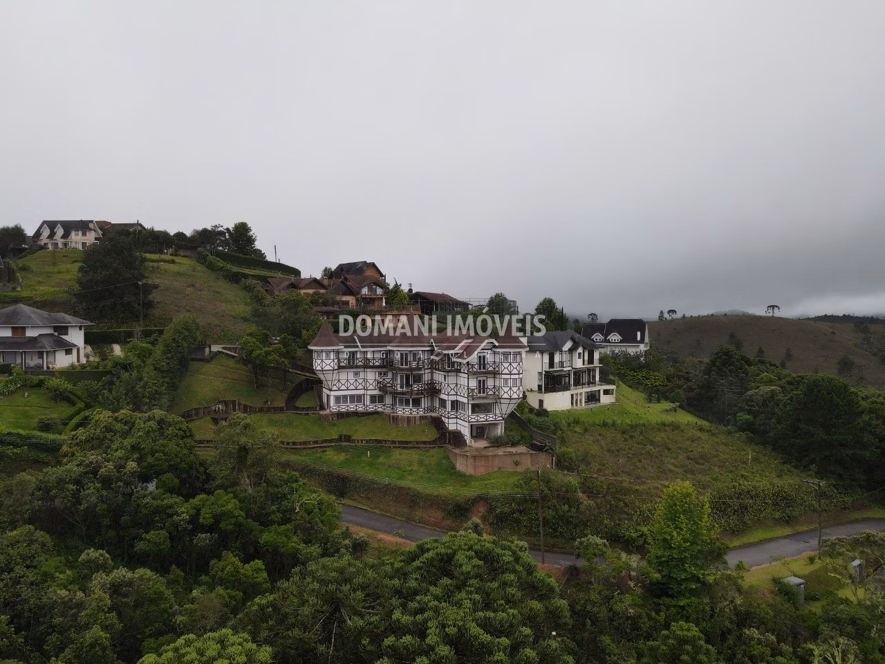 House of 1,200 m² in Campos do Jordão, SP, Brazil