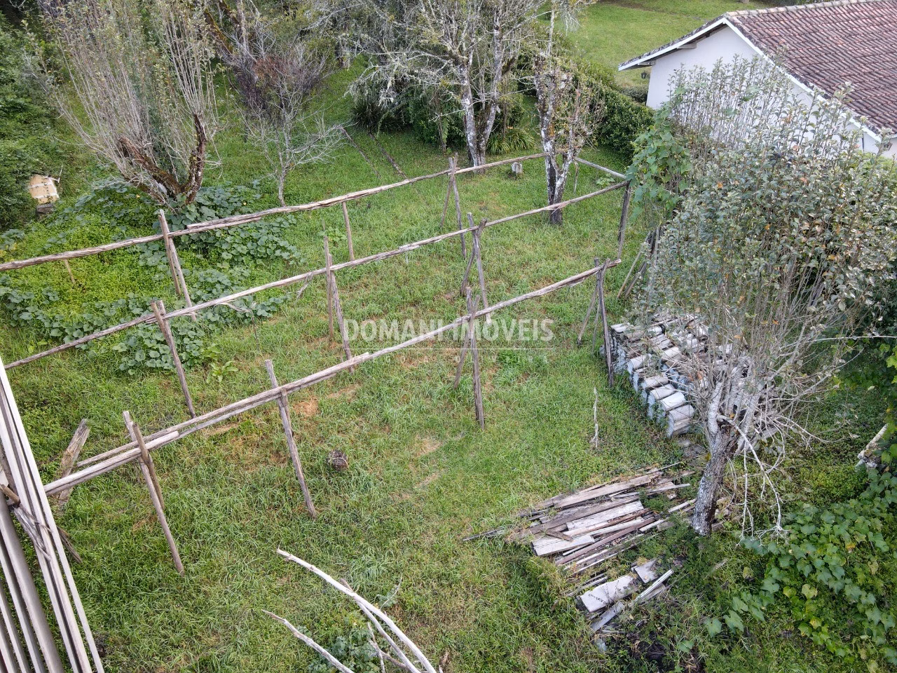 Terreno de 740 m² em Campos do Jordão, SP