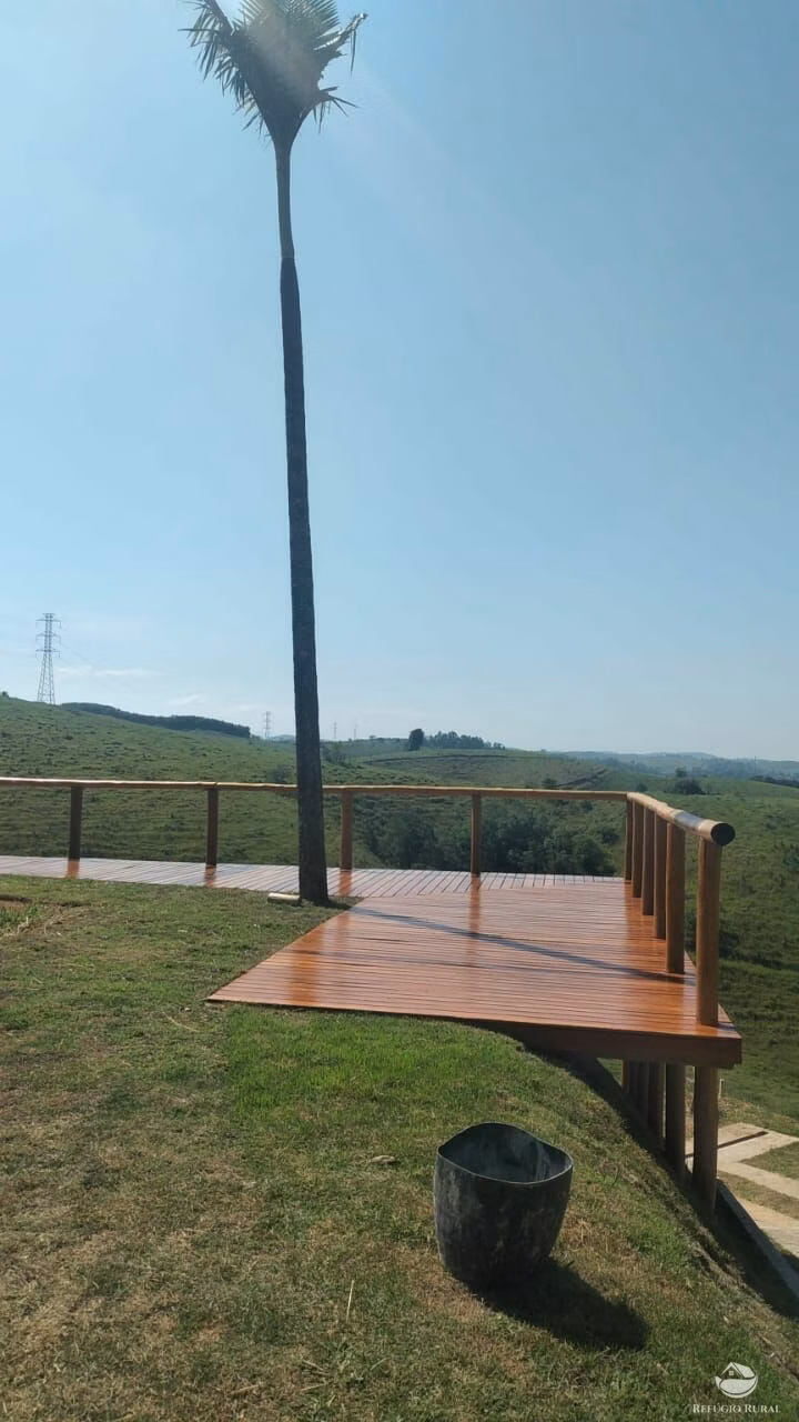 Chácara de 2.000 m² em São José dos Campos, SP