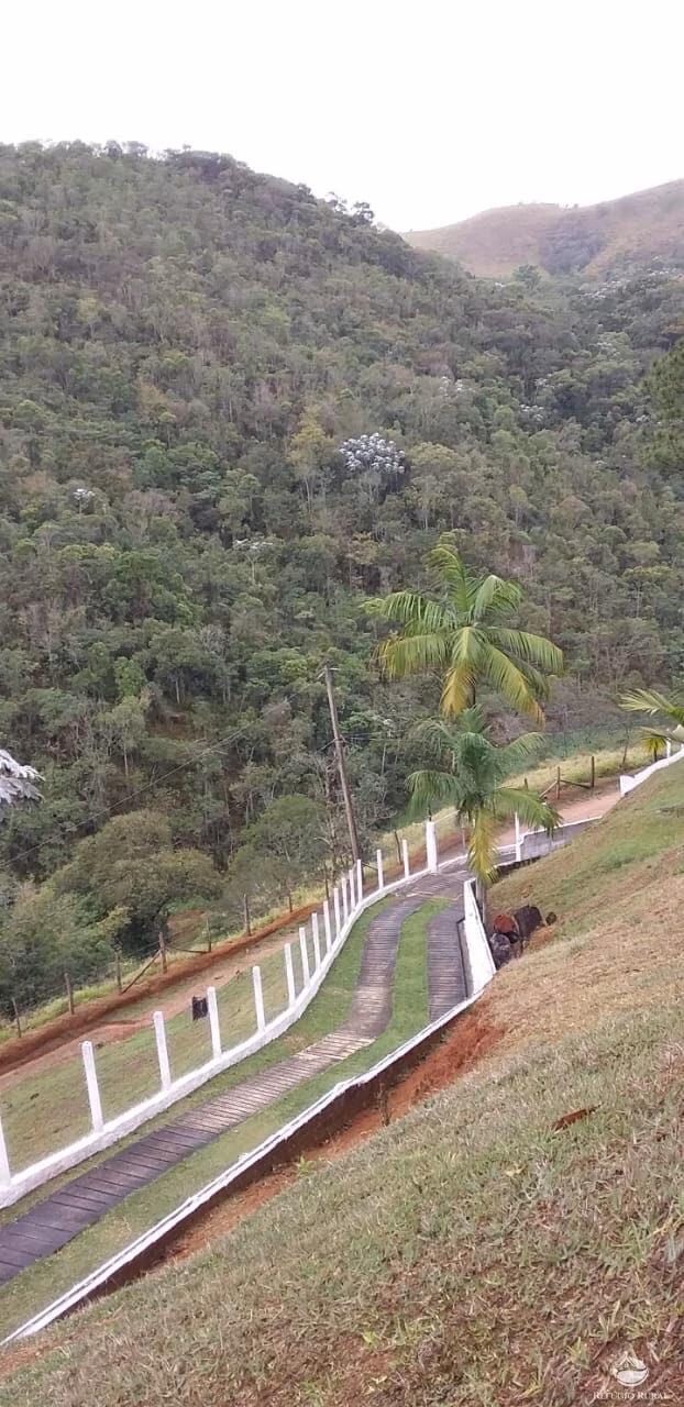 Sítio de 4 ha em Monteiro Lobato, SP