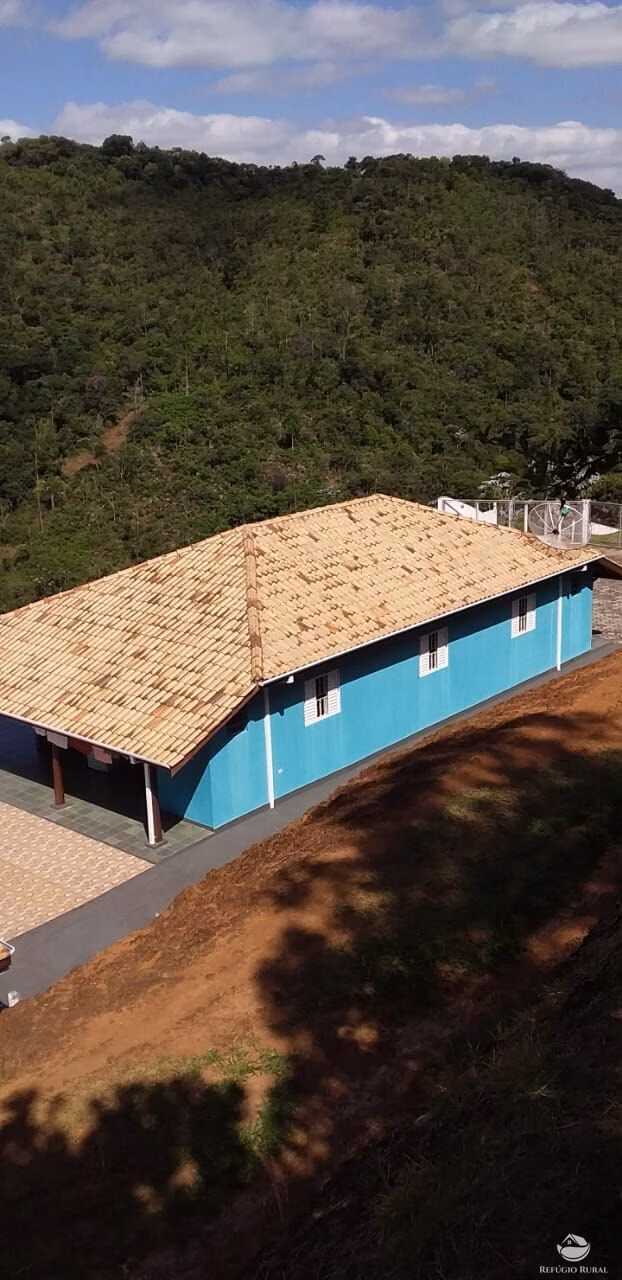Sítio de 4 ha em Monteiro Lobato, SP