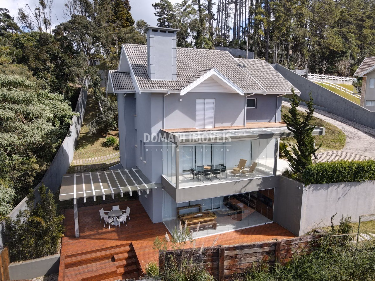 House of 1,050 m² in Campos do Jordão, SP, Brazil