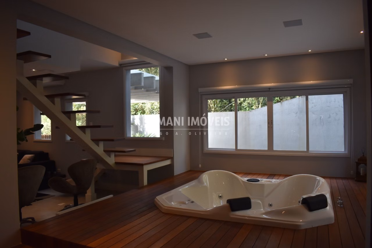 House of 1,050 m² in Campos do Jordão, SP, Brazil