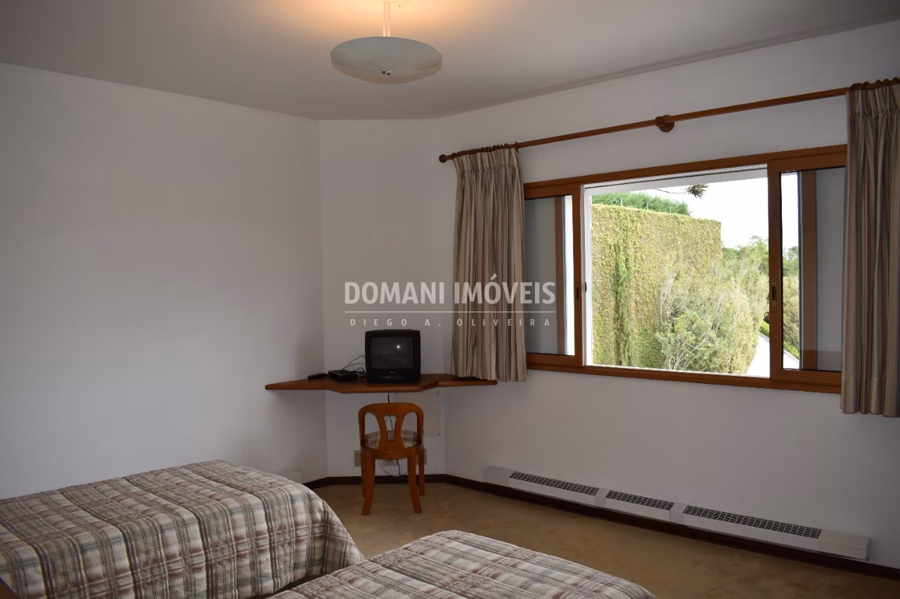 Casa de 4.910 m² em Campos do Jordão, SP