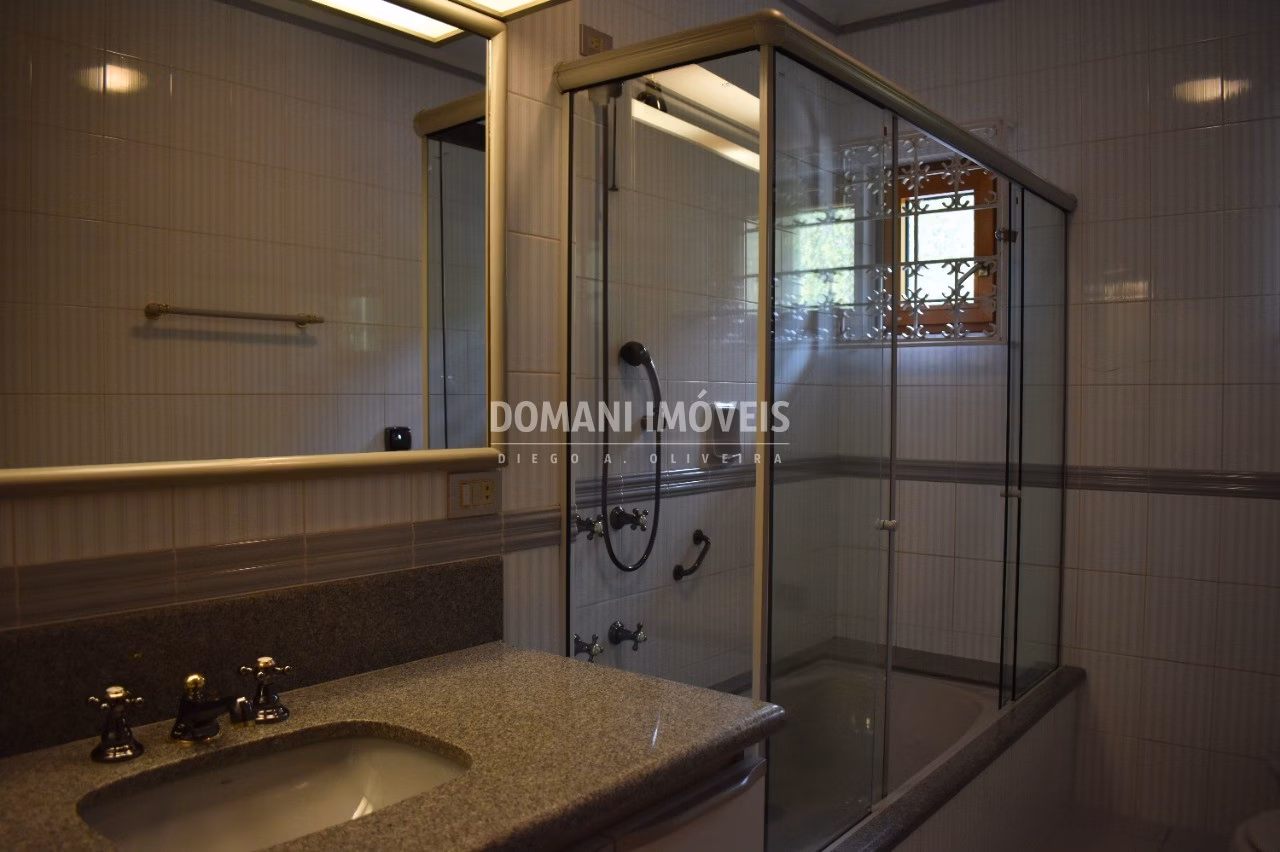 Casa de 4.910 m² em Campos do Jordão, SP
