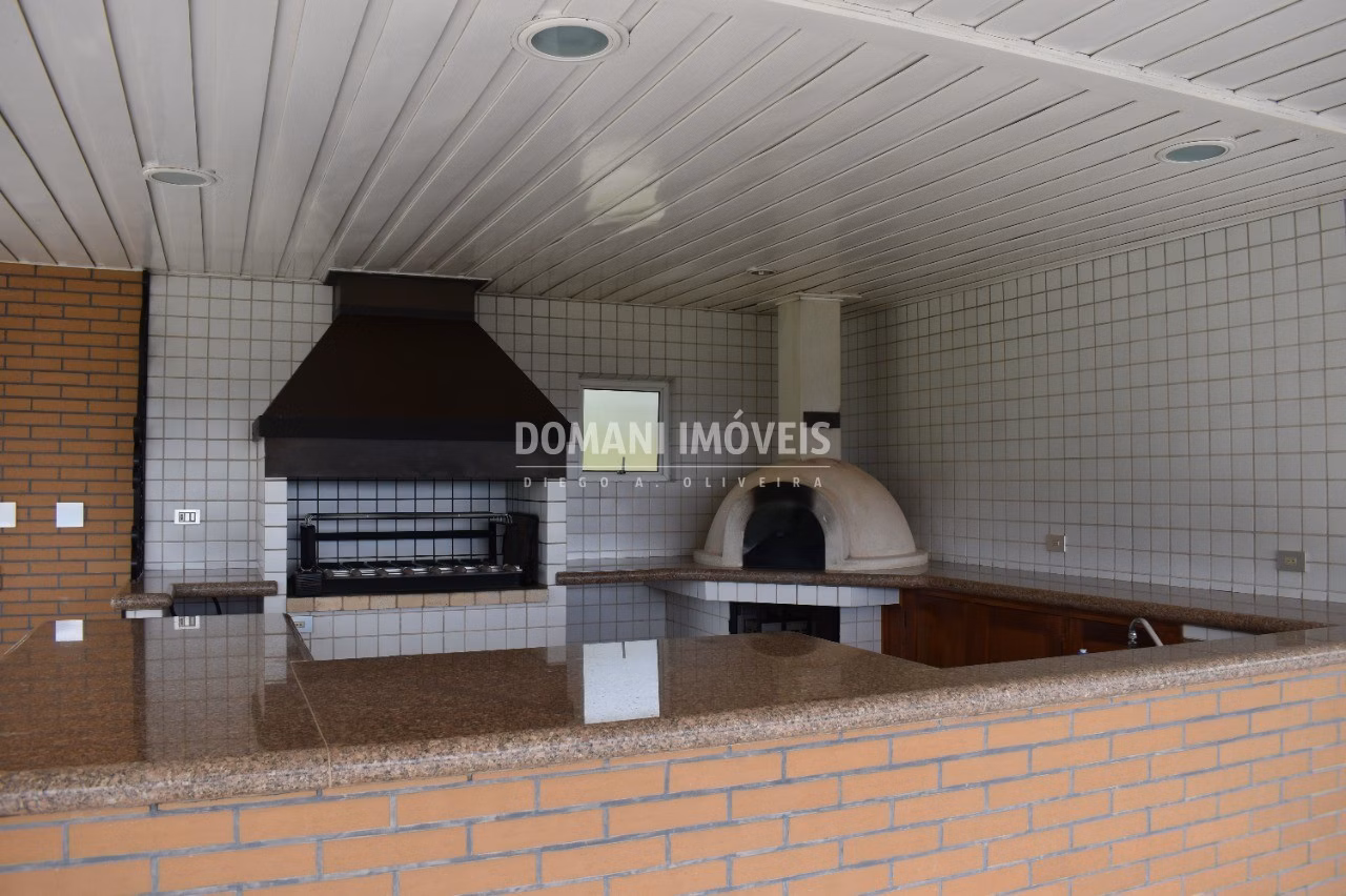 Casa de 4.910 m² em Campos do Jordão, SP