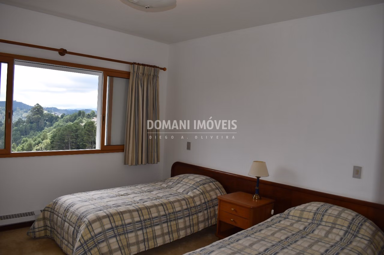 Casa de 4.910 m² em Campos do Jordão, SP