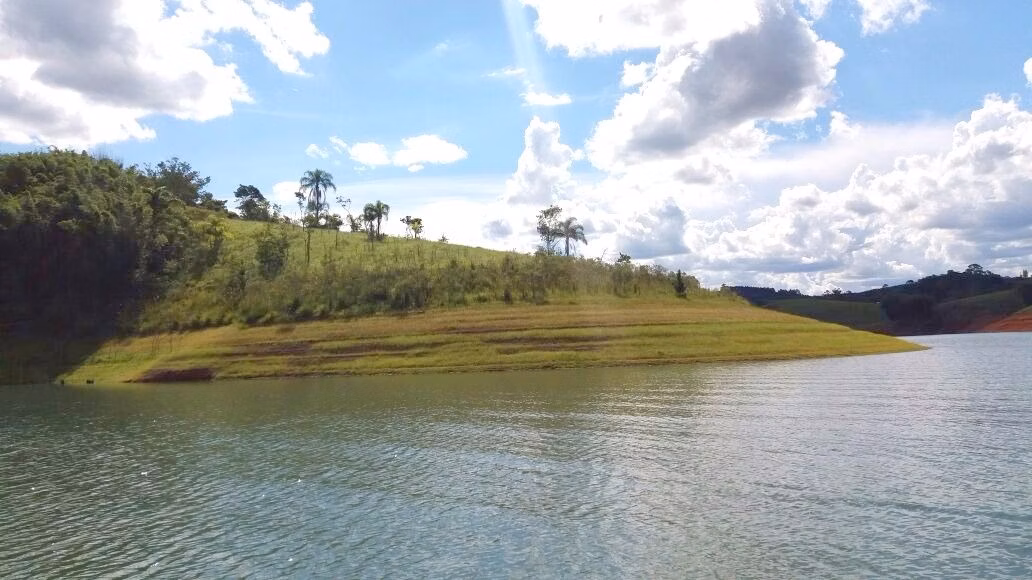 Terreno de 5.071 m² em Igaratá, SP