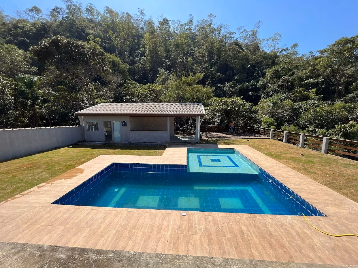 Chácara de 1.500 m² em São José dos Campos, SP