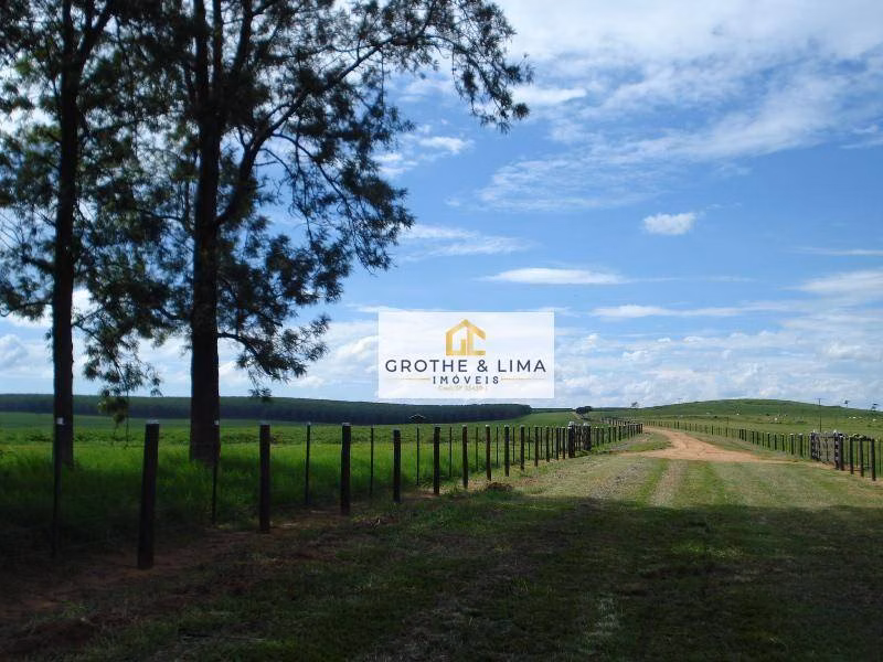 Fazenda de 4.946 ha em Marília, SP