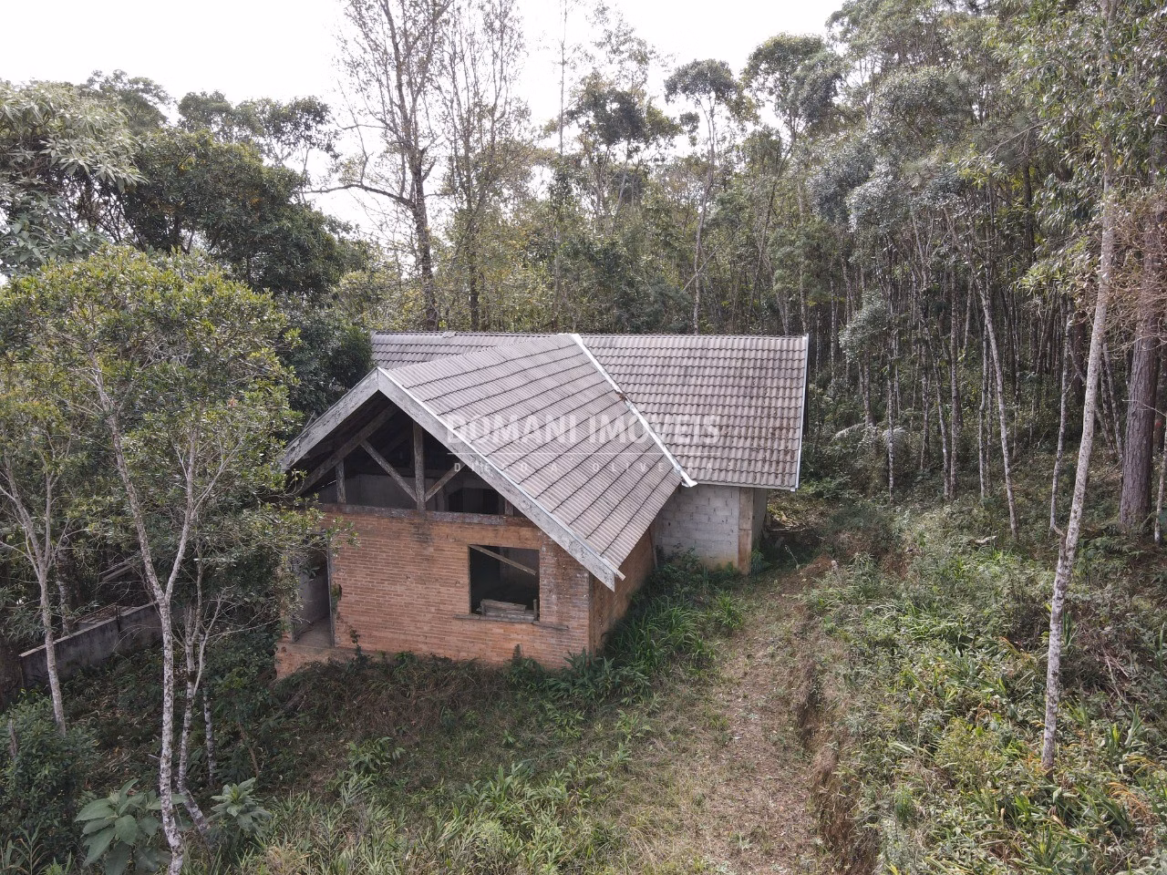Casa de 1.630 m² em Campos do Jordão, SP